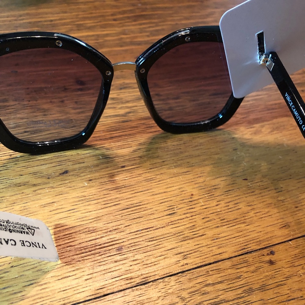 Vince Camuto Sunglasses - Picture 6 of 6